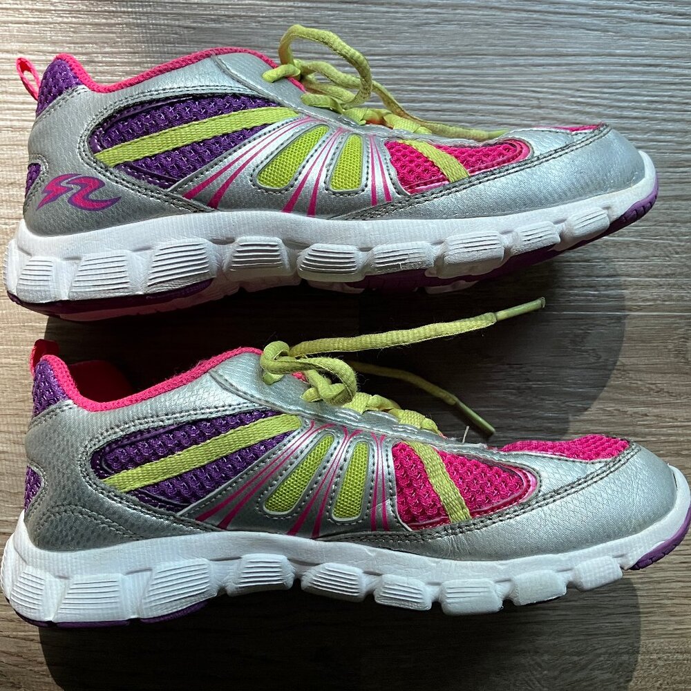 Stride Rite Girls Propel 2 Pink/Purple Lace Sneaker Size: 2.5 - Picture 5 of 7